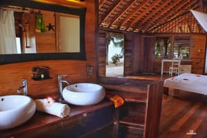 thumbnail: Bathroom sink