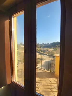 thumbnail: Balcony