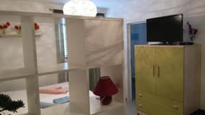 thumbnail: 75690585.jpg