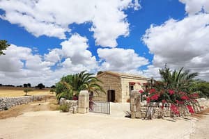 thumbnail: Exterior