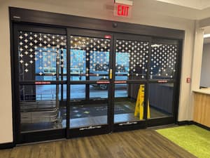 thumbnail: Interior entrance