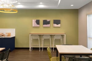thumbnail: Breakfast area