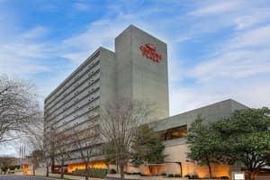 Crowne Plaza Knoxville Downtown University by IHG