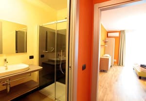 thumbnail: Bathroom