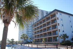 thumbnail: Exterior