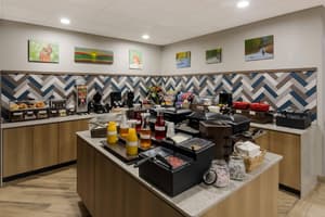thumbnail: Breakfast area