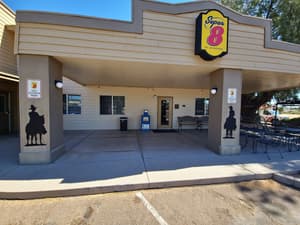 thumbnail: Front of property
