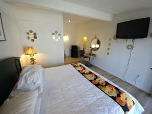 thumbnail: Room amenity
