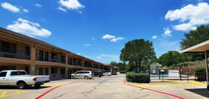 thumbnail: Exterior