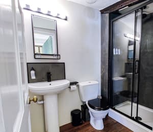 thumbnail: Minibar