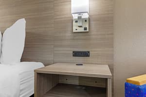 thumbnail: Room amenity