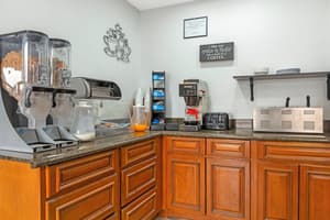 thumbnail: Breakfast area