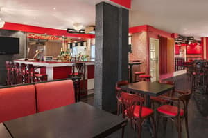 thumbnail: Bar (on property)