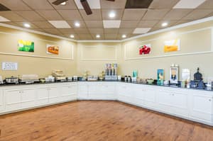 thumbnail: Breakfast area