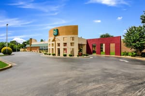 thumbnail: Exterior