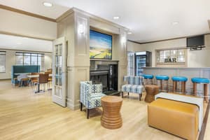 thumbnail: Lobby lounge