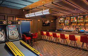 thumbnail: Bar (on property)