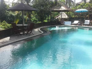thumbnail: Outdoor pool