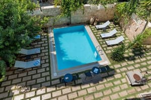 thumbnail: Garden view