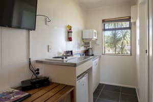 thumbnail: Front of property