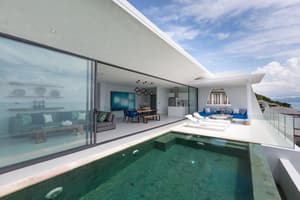 thumbnail: Outdoor pool