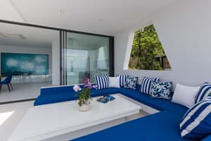 thumbnail: In-room dining