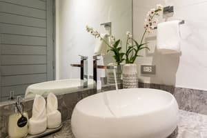 thumbnail: Bathroom sink