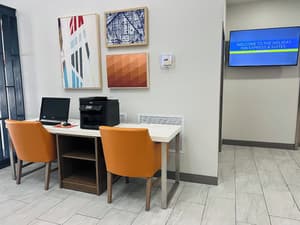 thumbnail: Business center