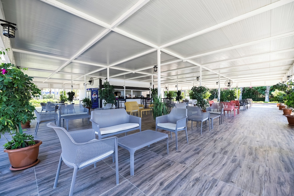 Beach bar