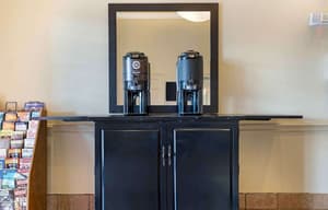 thumbnail: Breakfast area