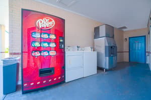 thumbnail: Vending machine