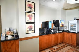thumbnail: Breakfast area