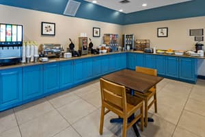 thumbnail: Breakfast area