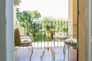 thumbnail: Balcony