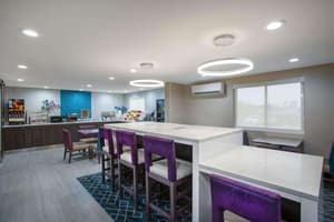 thumbnail: Breakfast area
