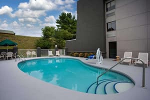 thumbnail: Pool