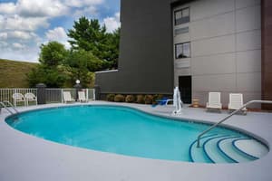 thumbnail: Pool