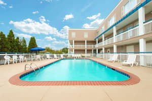 thumbnail: Pool