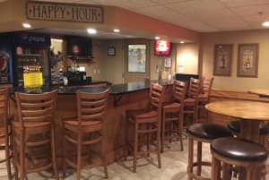 thumbnail: Bar (on property)
