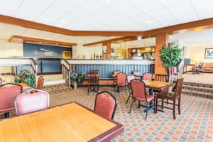thumbnail: Breakfast area