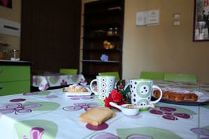 thumbnail: Breakfast area