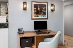thumbnail: Business center