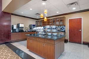 thumbnail: Breakfast area