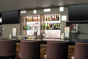 thumbnail: Bar (on property)