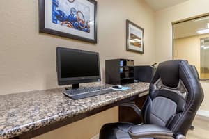 thumbnail: Business center