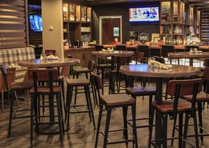 thumbnail: Restaurant