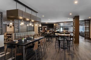 thumbnail: Restaurant
