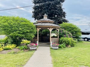 thumbnail: Gazebo