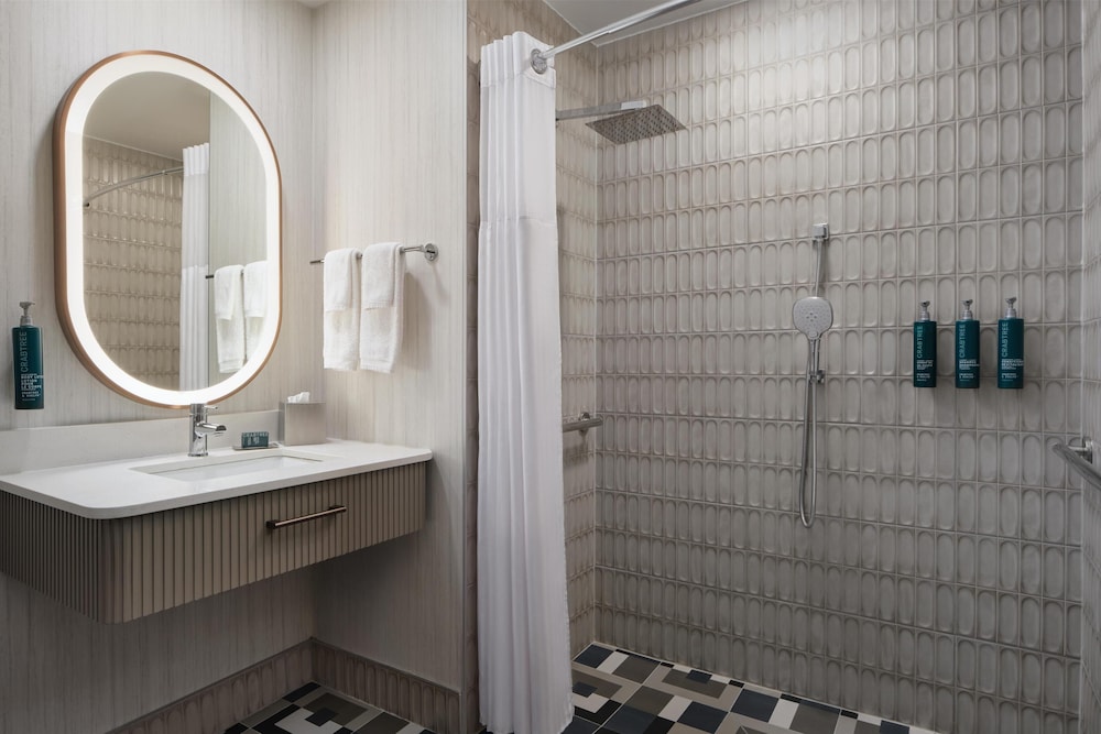 Bathroom shower