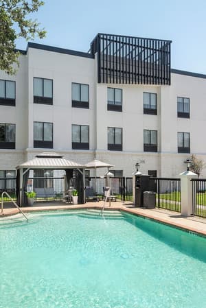thumbnail: Outdoor pool